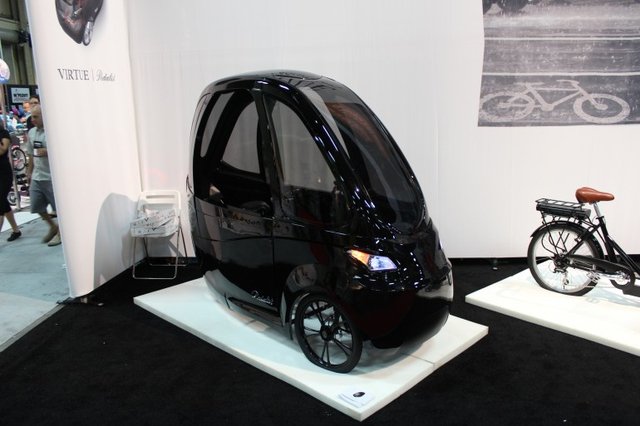 自動車のアクセル 自転車のペダルに変えて運転中にカロリー消費 人力車では もはやマンガの世界 など困惑の声 Togetter