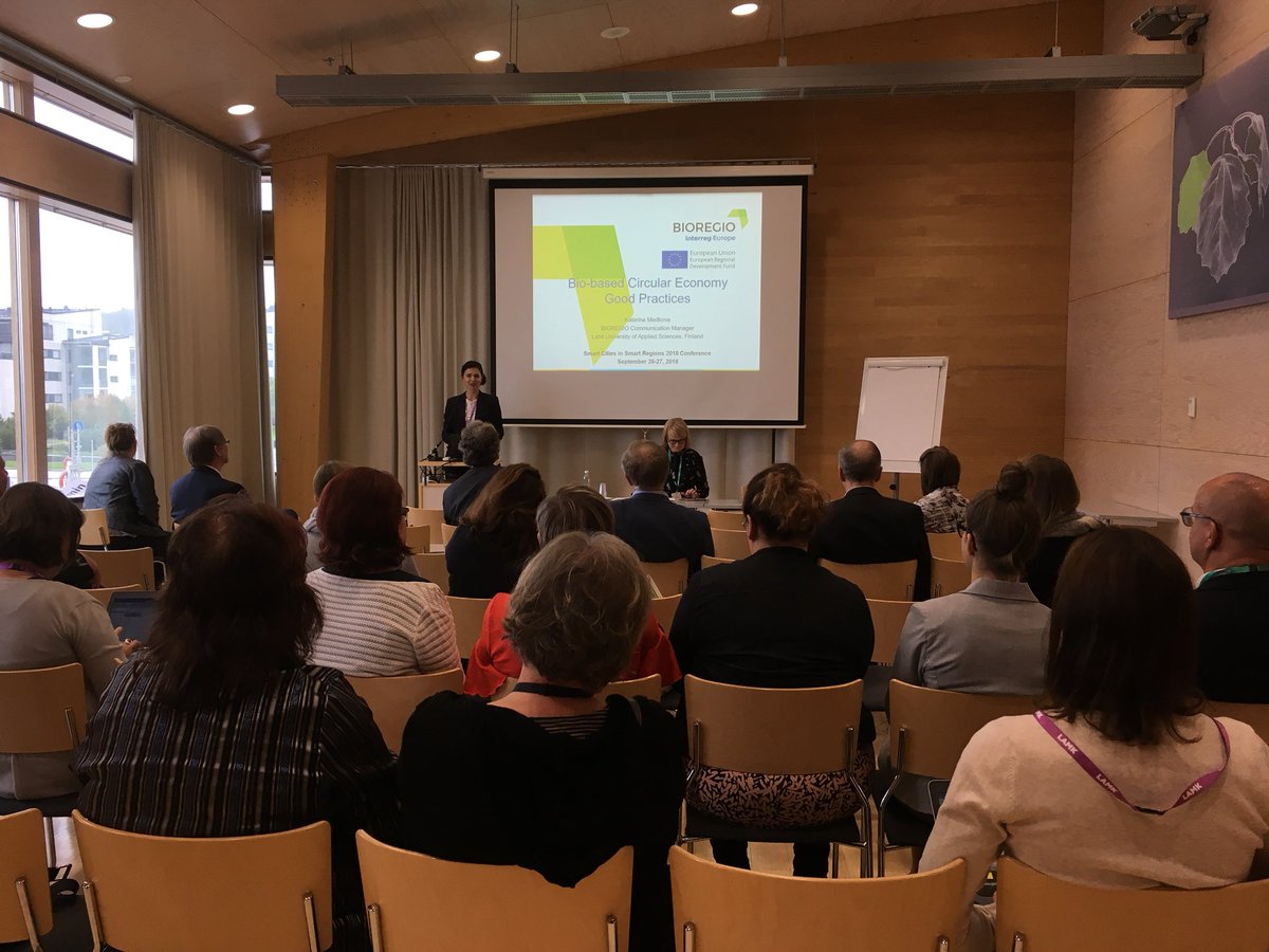 S_Vanhamaki's tweet photo. #goodpractises in #biobased #CircularEconomy from #BIOREGIOproject regions were just presented at #Smartlahti2018 conference in #Lahti #Finland by @MedkovaKaterina @LAMKfi @PHliitto @interregeurope https://t.co/gdfCHQv3TV