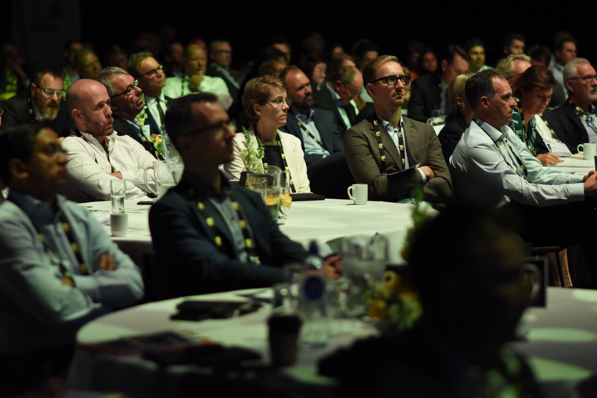 thinkers50's tweet image. Amazing panel “The new social agenda”, where Javier Goyeneche, @SasjaBeslik, Countess Alexandra and @andrevvm deliver enlightening talks about challenges we must address to create a smarter and safer #environment for future generations. #T50EBF