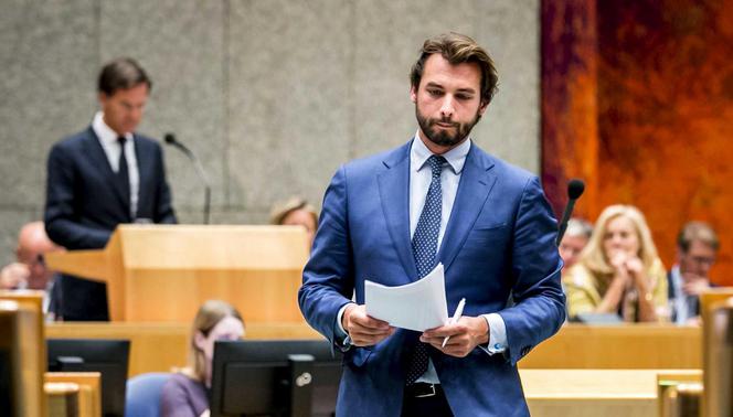 parool's tweet photo. Oud-topambtenaar Hans Siepel is het volkomen met @thierrybaudet eens: het open debat in de Tweede Kamer is afwezig #opinie https://t.co/4PsecKqUjd https://t.co/WjICwYH1SL