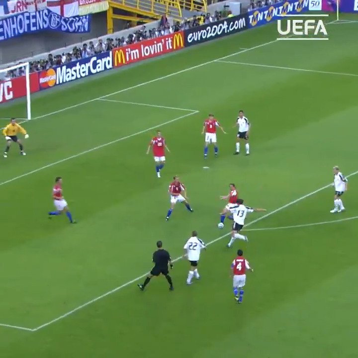 Happy birthday Michael Ballack.

Video: 