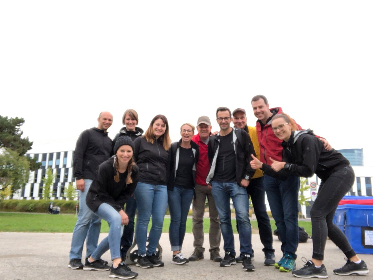 TRACSinc's tweet photo. Thank you to Andreas, Ilse and the rest of the Österreichischer Frauenlauf team for being a great partner in Vienna 🇦🇹 for the #VisionRun!
For some great 📸 of the run 🏃♀️🏃🏾 click on the below link ⬇️⬇️⬇️
https://t.co/Jn4orjD10g https://t.co/ttx92mc2qc