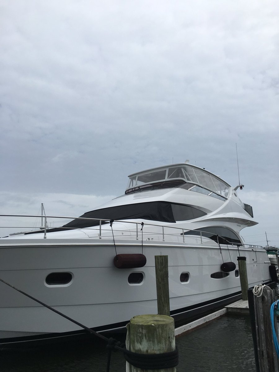 GioiaSails's tweet photo. 65β Marquis 2005 Full Anina Foward enclosure with 40 gauge aft enclosure design by Steve Dalik & Tom Leavy also ch do out the upholstery with embroidery all done by Gioia Sails #awesomedesign #enclosuredesign #polycarbonate #gioiafamily @ultrafabrics @DavidNeagle @Autometrix https://t.co/k4v7sMuKP8