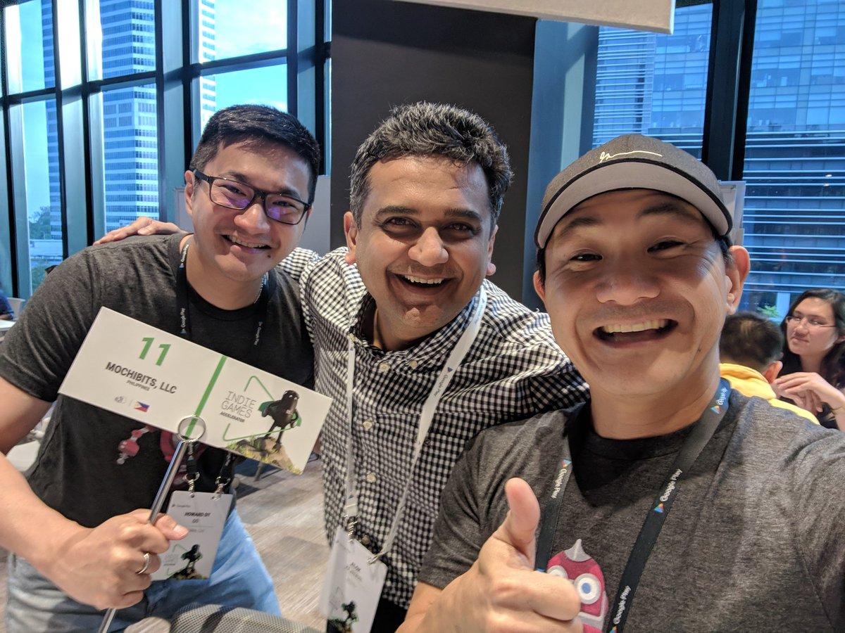 #PlayIndie Day 3. Some pics with our wonderful mentors. <a href="/_kyleyamamoto/">Kyle Yamamoto</a> <a href="/MochiBits/">MochiBits</a>