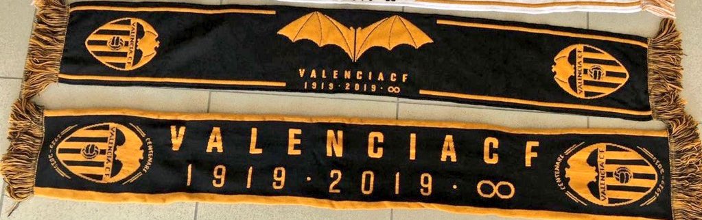 Tribuna on Twitter: "Hoy durante el @TribunaVCF de este miércoles septiembre sortearemos una bufanda del centenario del @valenciacf 🦇 Twitter