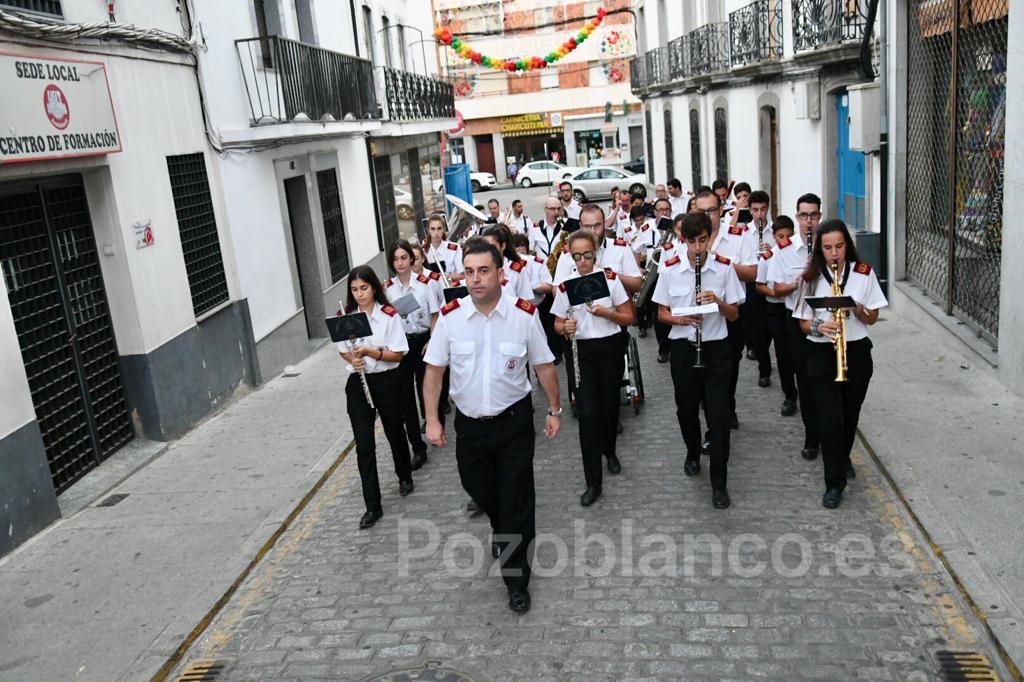 turismopozoblan's tweet photo. Así ha sido la 1ª Diana Floreada de la Feria 2018. Como siempre enorme, la @BandaPozoblanco. ¡anunciando lo que será un grandioso día de Feria!

#Feria2018 #Pozoblanco #EnfériatePzb #DianaFloreada https://t.co/1Sn8BhoOpL