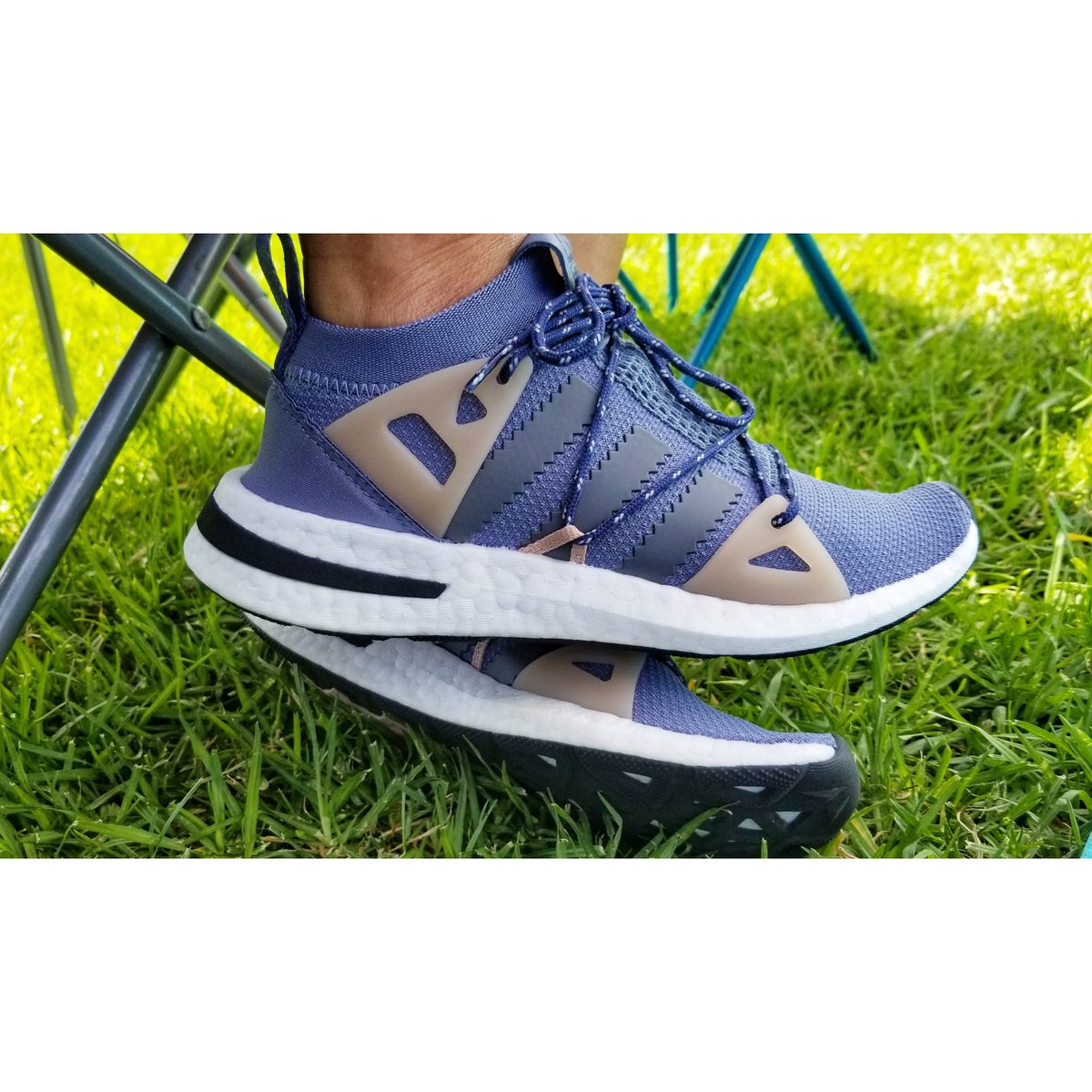 its_bran_yo's tweet photo. Keep the wifey 3 stripey 🤣 🍻 @adidas @adidasoriginals #arkyn #boost #adidasboost #boosts #boostvibes #boosthaven #hypebeastkicks #solelysneakers #instashoes #solecollector #boostaddicted #boostheaven #boosthype #solelyboosts #solelyboost #modernnotoriety #boostedworldwide https://t.co/6GYG5scdt8