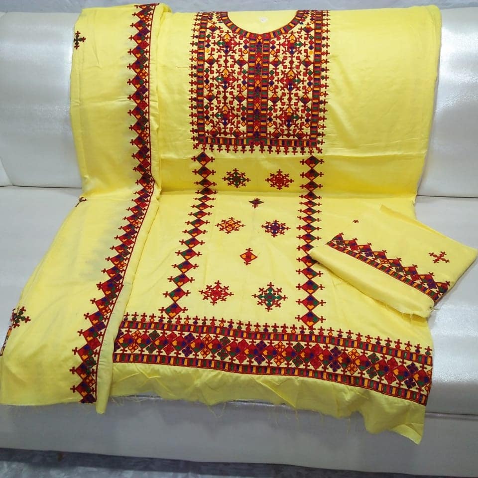 jamalyousaf15's tweet photo. New Arrival 
Blochi work suits 
Truseer:Duptta Embriodery work 
Fabric:Lilen
price 3000
inbox 4 order contact +923450500335 
#Fashion #styleblog #styleblogger #styling  #clothingbrand #Fashionweek #Brand  #bags #jwelery #footwear #mojari  #khusas #partywead #OnlineSales #online https://t.co/1xrBh5LMLI