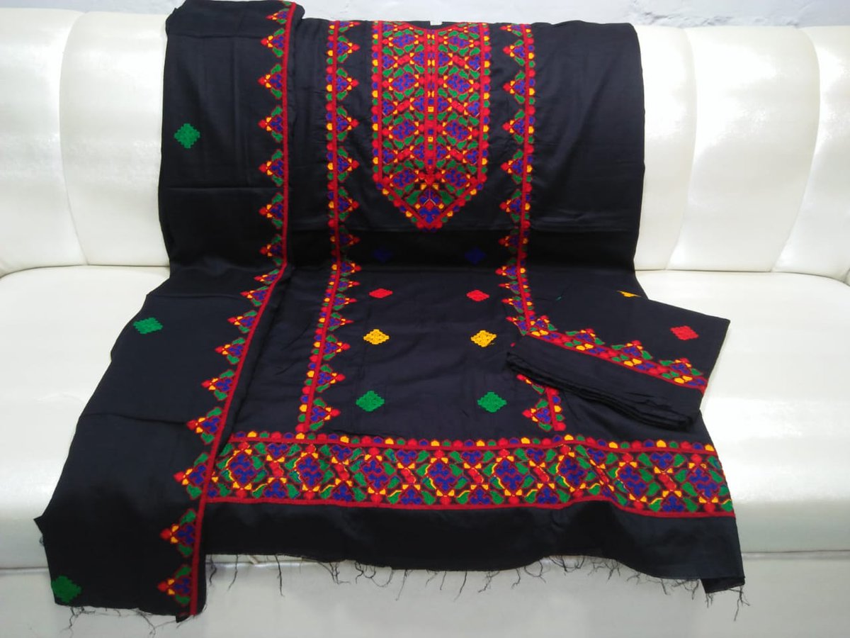 jamalyousaf15's tweet photo. New Arrival 
Blochi work suits 
Truseer:Duptta Embriodery work 
Fabric:Lilen
price 3000
inbox 4 order contact +923450500335 
#Fashion #styleblog #styleblogger #styling  #clothingbrand #Fashionweek #Brand  #bags #jwelery #footwear #mojari  #khusas #partywead #OnlineSales #online https://t.co/1xrBh5LMLI