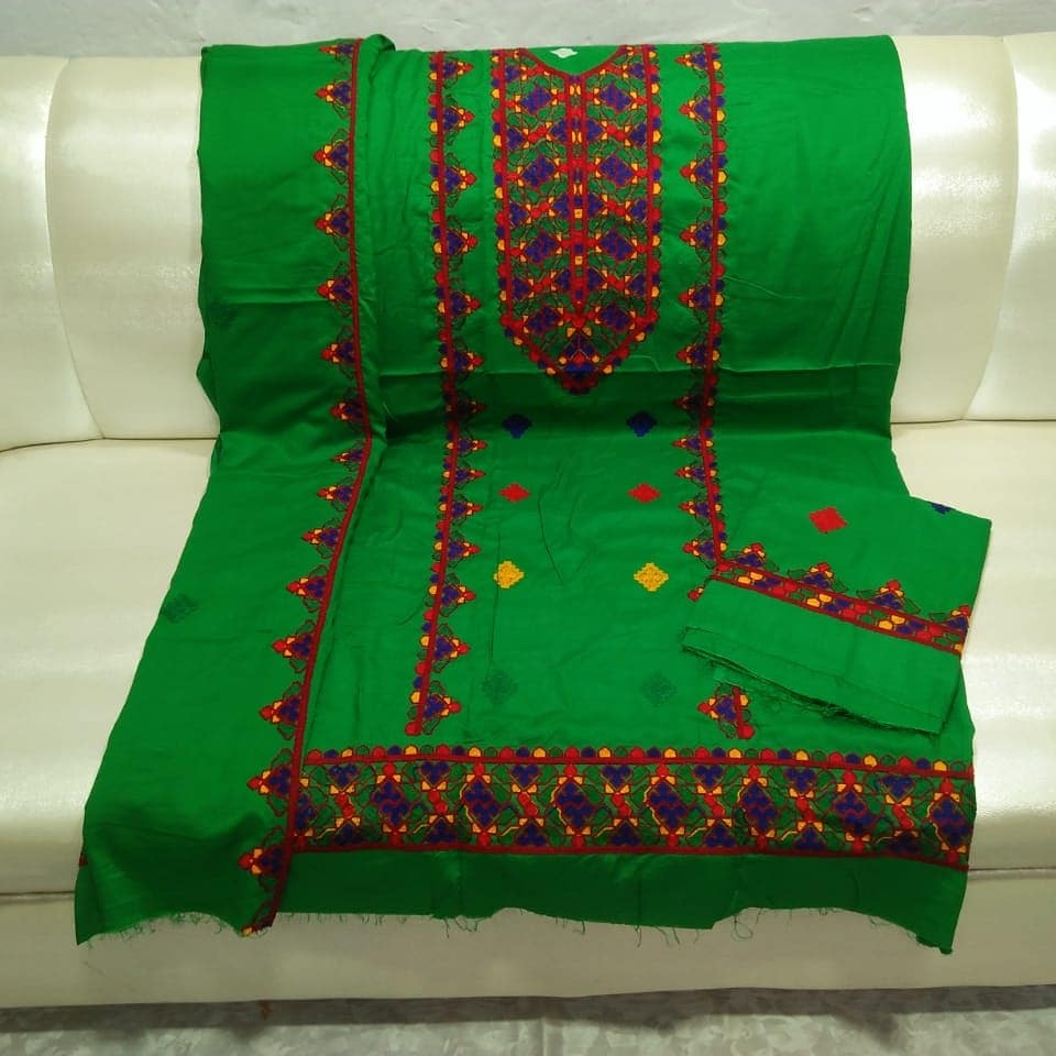 jamalyousaf15's tweet photo. New Arrival 
Blochi work suits 
Truseer:Duptta Embriodery work 
Fabric:Lilen
price 3000
inbox 4 order contact +923450500335 
#Fashion #styleblog #styleblogger #styling  #clothingbrand #Fashionweek #Brand  #bags #jwelery #footwear #mojari  #khusas #partywead #OnlineSales #online https://t.co/1xrBh5LMLI