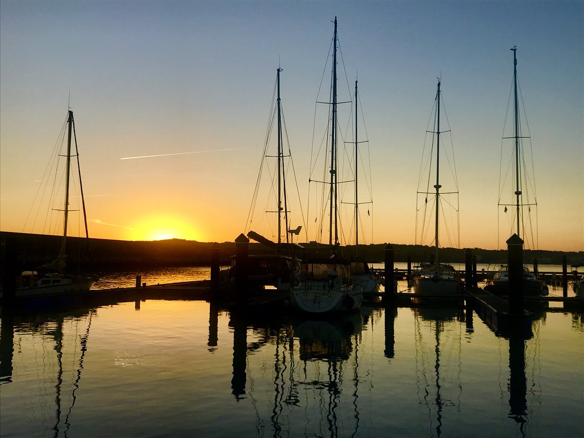 inelsamo's tweet photo. Good morning SPAIN #inelsamo #sailing #sailingadventure #livingabroad https://t.co/03Bba21mkq