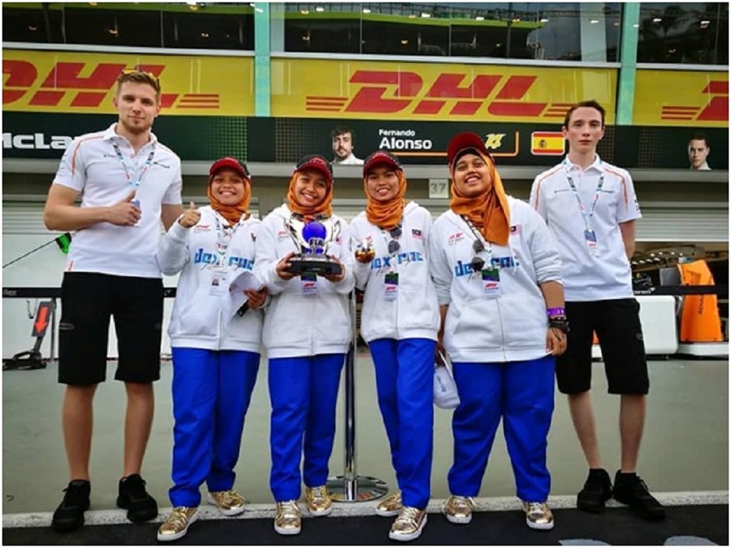 umpsamalaysia's tweet image. #UMPSharing 

UMP kongsi kepakaran, pasukan Dex-Rac menang Kejohanan Dunia F1 In Schools
news.ump.edu.my/general/ump-ko…

#UMPFirstChoice #UMP5Bintang