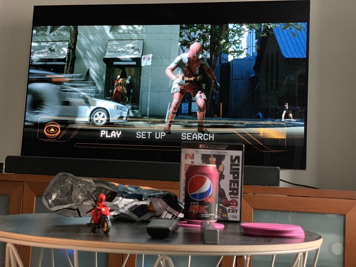 OskuKan's tweet photo. Working hard testing @TPVision (Philips) #803 oled tv and @SamsungSuomi #n950 soundbar 😊 https://t.co/IFUdCQtSTZ