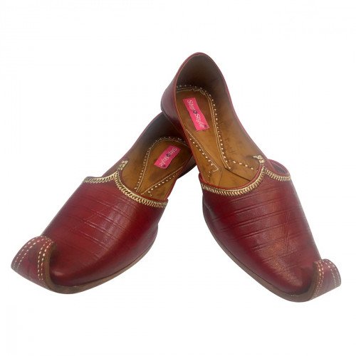 stepnstyleindia's tweet photo. Shop online wide collection of latest  Men's Ethnic Mojari Punjabi Jutti at StepnStyle and save 10% with free shipping on your purchase!

#punjabijuti #stepnstyle #fashion #designer #exclusivejutti https://t.co/qYpNVPBBKk