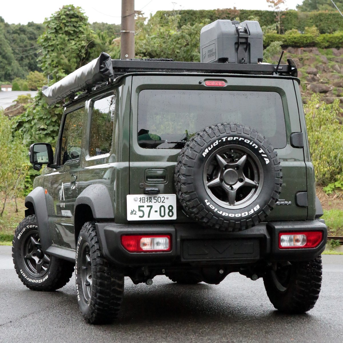 ジムニーシエラJB74に先ほどの組み合わせのタイヤホイールですと