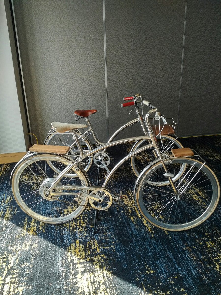ZehusBike's tweet photo. Zehus at #Taichung #Bikeweek 2018! Come to visit us at Winter Ballroom! #zehus #technology #partners #aoicycle #taichungbikeweek https://t.co/jIMthutsEQ