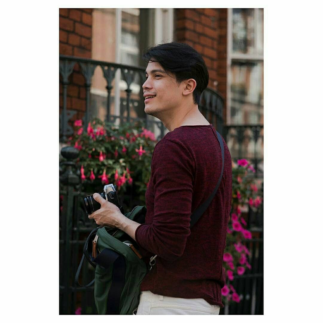 videozsunny's tweet photo. Behind the scenes
Thx Pic 🙏📷#ADDCANDID
#leicathailand
#leicam10
#london
#sunny_suwanmethanont
#ซันนี่สุวรรณเมธานนท์ #charlesandkeiththailand #charleskieth_th #charlesandkeith https://t.co/UsBGPgeSVq