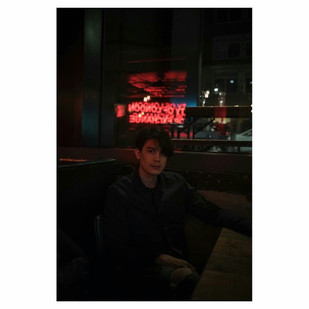 videozsunny's tweet photo. Behind the scenes
Thx Pic 🙏📷#ADDCANDID
#leicathailand
#leicam10
#london
#sunny_suwanmethanont
#ซันนี่สุวรรณเมธานนท์ #charlesandkeiththailand #charleskieth_th #charlesandkeith https://t.co/N6C6oSRjqT