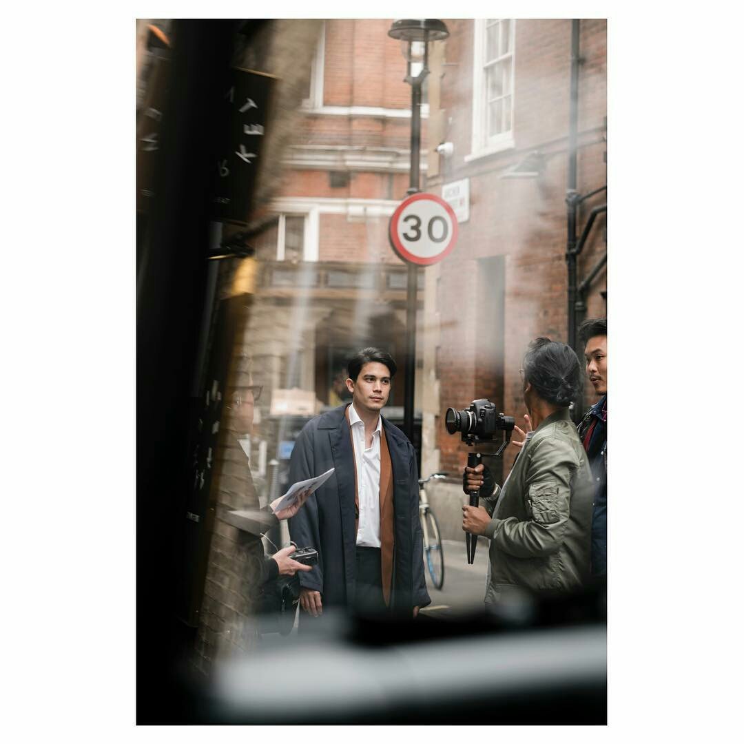 videozsunny's tweet photo. Behind the scenes
Thx Pic 🙏📷#ADDCANDID
#leicathailand
#leicam10
#london
#sunny_suwanmethanont
#ซันนี่สุวรรณเมธานนท์ #charlesandkeiththailand #charleskieth_th #charlesandkeith https://t.co/N6C6oSRjqT