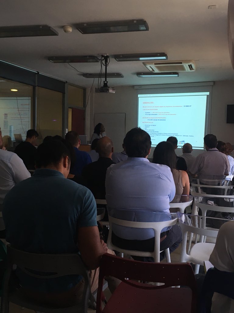 Technopole_974's tweet photo. La matinale #financement a l’#amorcage et l’#acceleration se déroule en ce moment au #CYROI avec @Bpifrance @franceactive @Initiativerun @Region_Reunion #BFCOI @APICAP_Invest https://t.co/Zd5jccnc4G