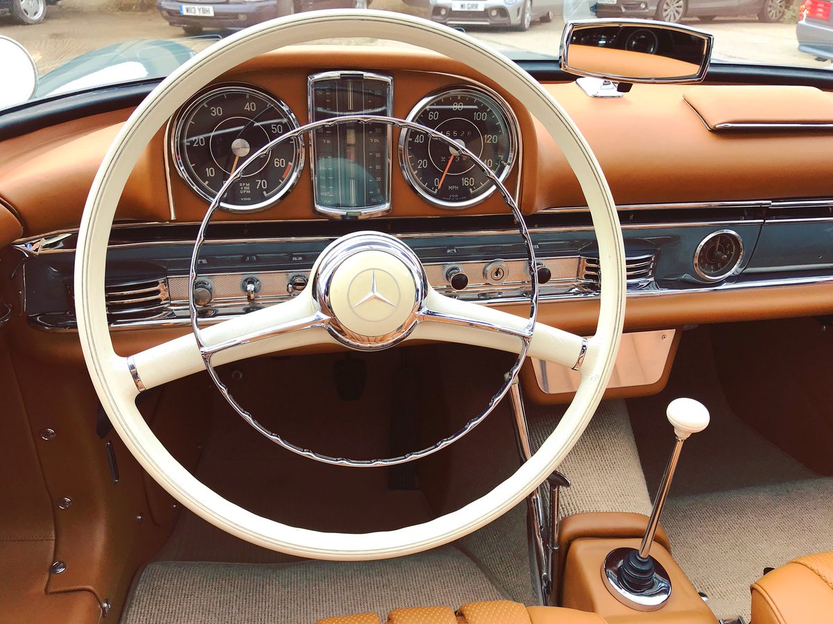 Perfection. 
#dclass #mercedes #classicbenz #classicmercedes #classicroadster #mb #300SL #300slroadster #oldtimer #leather #leder #periodcorrect #resto #thebestornothing #1950s #mercedesbenzclub #thehogring #w198 #wheelwednesday #steeringwheelwednesday #steeringwheelporn