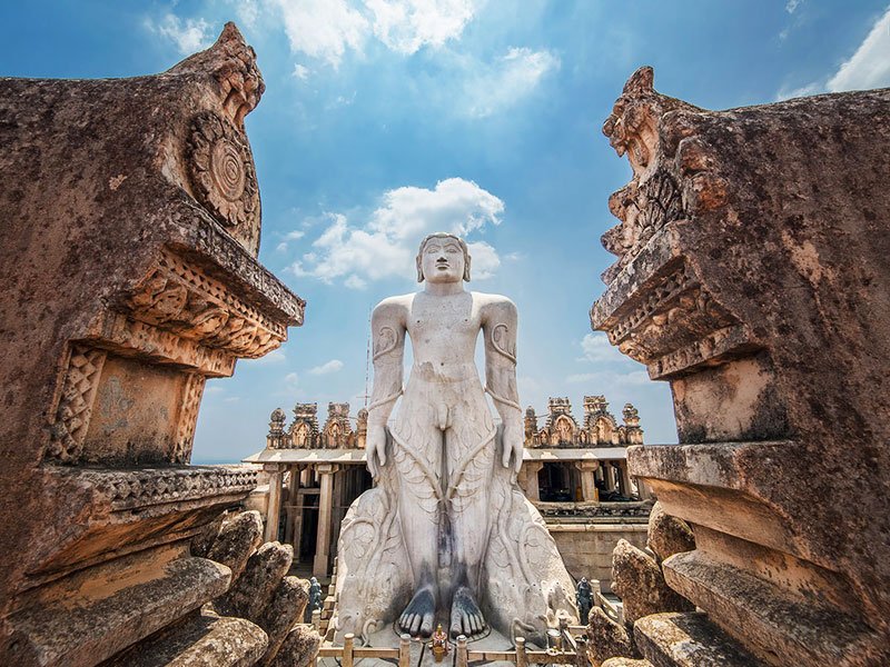 topindiantours's tweet photo. #GommateshwaraStatue
This giant statue of #JainGod Bahubali (57ft tall – #monolithicstatue of #Bahubali) in #Karnataka. It was constructed in 983 A.D regarded as one of the largest #freestandingstatues in the world.
👣📍Plan your trip https://t.co/lftBcD5ftJ
#TopIndianTours https://t.co/PBkwAaUO4C