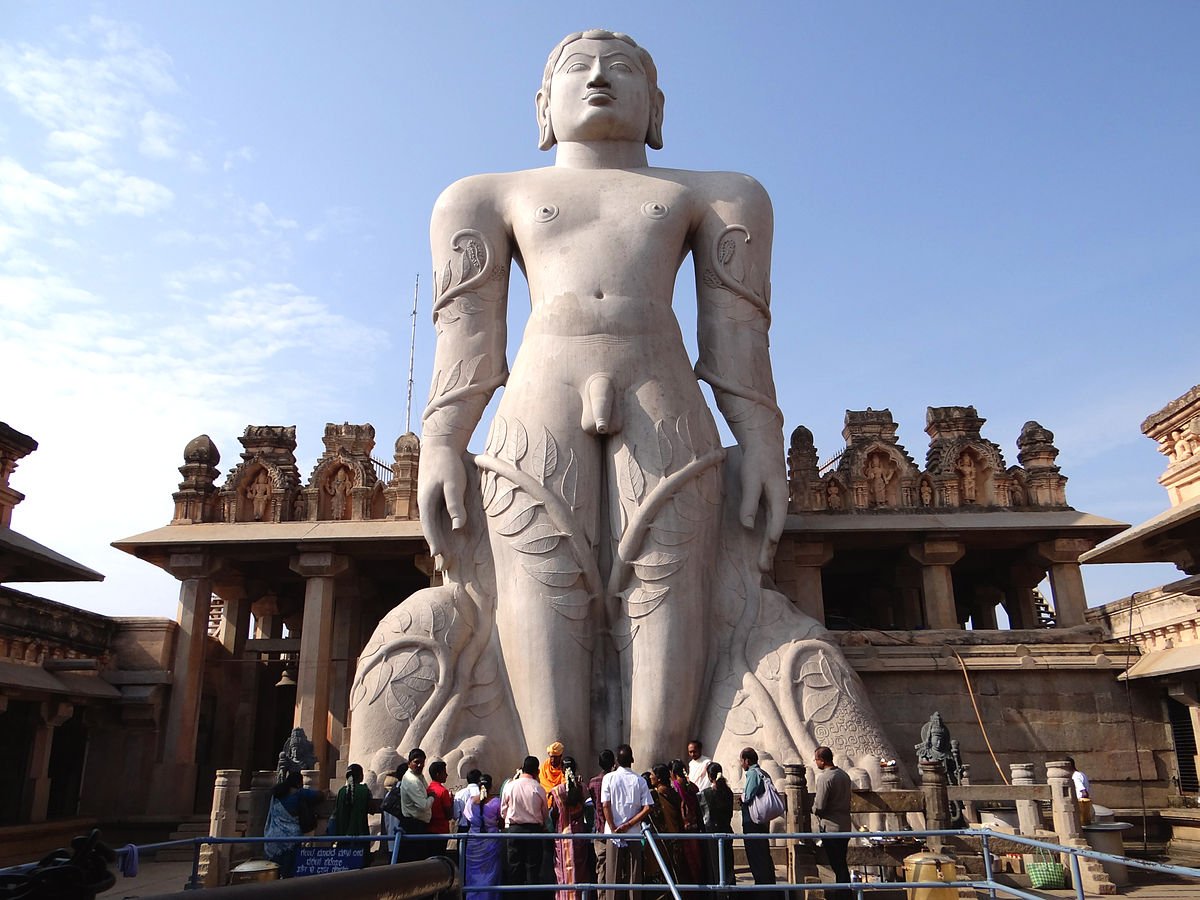 topindiantours's tweet photo. #GommateshwaraStatue
This giant statue of #JainGod Bahubali (57ft tall – #monolithicstatue of #Bahubali) in #Karnataka. It was constructed in 983 A.D regarded as one of the largest #freestandingstatues in the world.
👣📍Plan your trip https://t.co/lftBcD5ftJ
#TopIndianTours https://t.co/PBkwAaUO4C