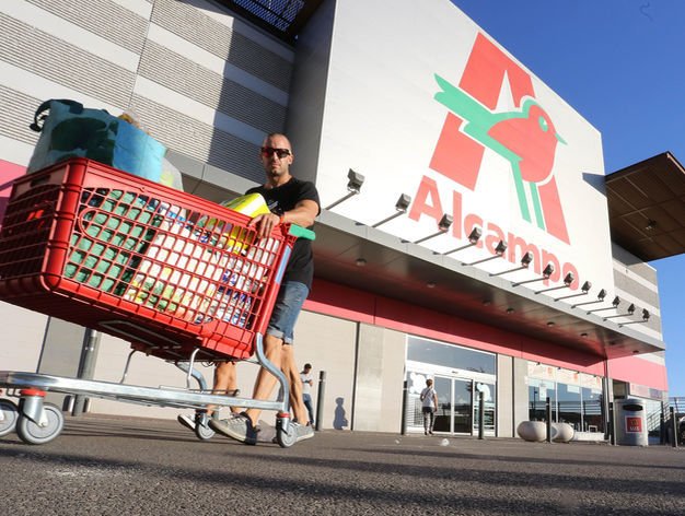 diariodejerez's tweet photo. #Jerez #ListaCompra #CaroVSBarato @consumidores #OCU Jerez es la ciudad más barata de #Andalucía para hacer la compra https://t.co/5FDfk4mp5b https://t.co/JyRrK6jgly