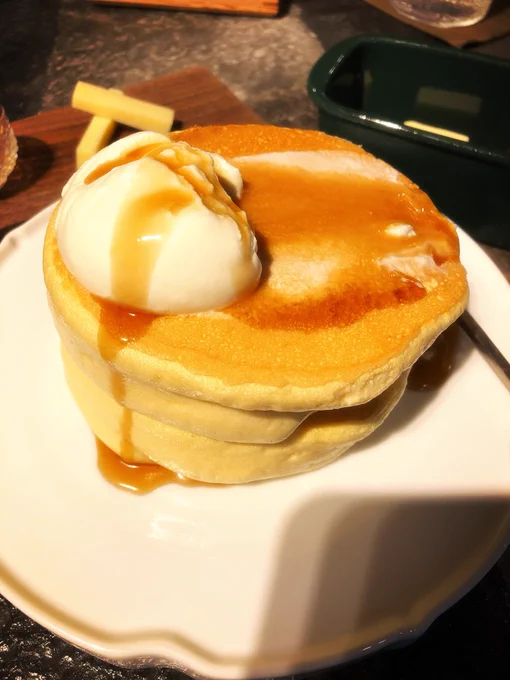 パンケーキというよりはふわっふわなオムレツって感じで最高に美味しかったです🤤またすぐに行く!

#椿サロン 