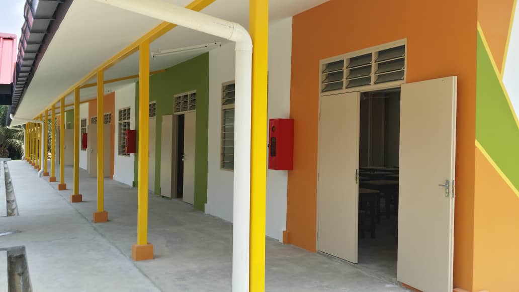 Tahniah <a href="/JKR_Raub/">JKR Raub</a> &amp; pasukan projek
Penyerahan Projek Sekolah Daif
SK Tersang
<a href="/baru_bian/">Baru Bian</a> 
<a href="/HjAnuarTahir/">Hj Anuar Tahir</a> 
<a href="/RoslanMdTaha/">Roslan Md Taha</a> 
<a href="/Ajalil5225/">Abdul Jalil Mohamed</a> 
<a href="/mannordin2015/">Pesara JKR Negeri Pahang</a> 
@MOWorks 
<a href="/JKRMalaysia/">JKR Malaysia</a>