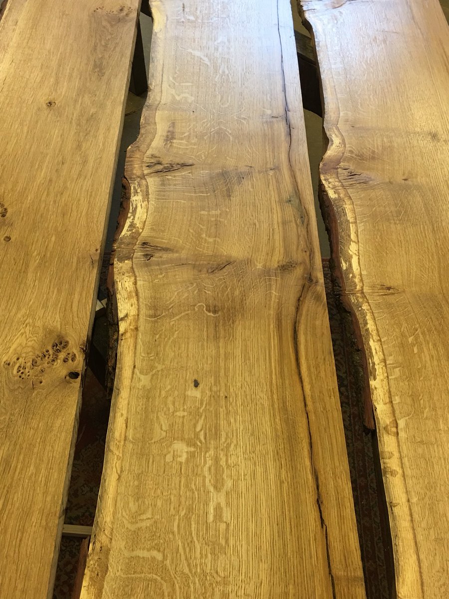 Some beautiful figure on this want-edged #quartersawn #oak from Yorkshire, due to go in a customer’s house on Monday. Contact me for shelves like this!