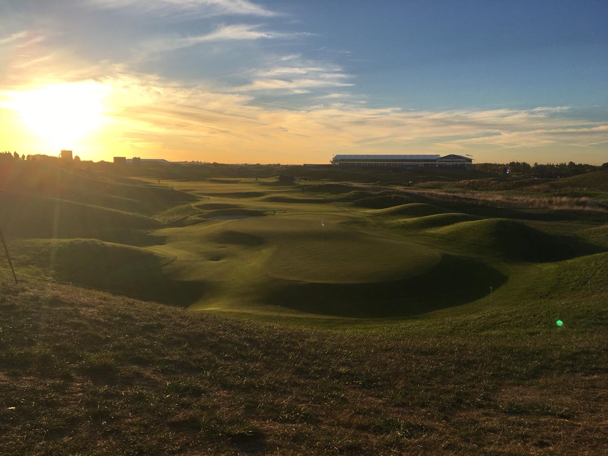 BernhardCompany's tweet image. Looking forward to a fabulous day @legolfnational for another day of preparation for @rydercup #keepingsharp #deeperknowledge