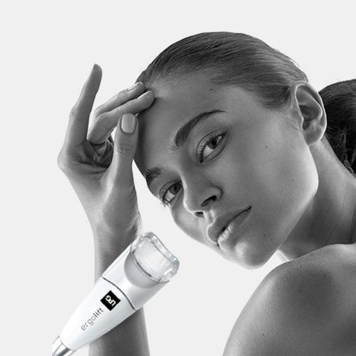 MO_BANGKOK's tweet photo. Endermologie® offers a 100% natural and painless way to stimulate cellular activity within your skin to fight unaesthetic manifestations.

For more information, please call +66 (2) 659 9000 ext. 7440.

#MandarinOrientalBangkok #MandarinOriental #SpaStudio #Endermologie https://t.co/qFAWgjDjeI