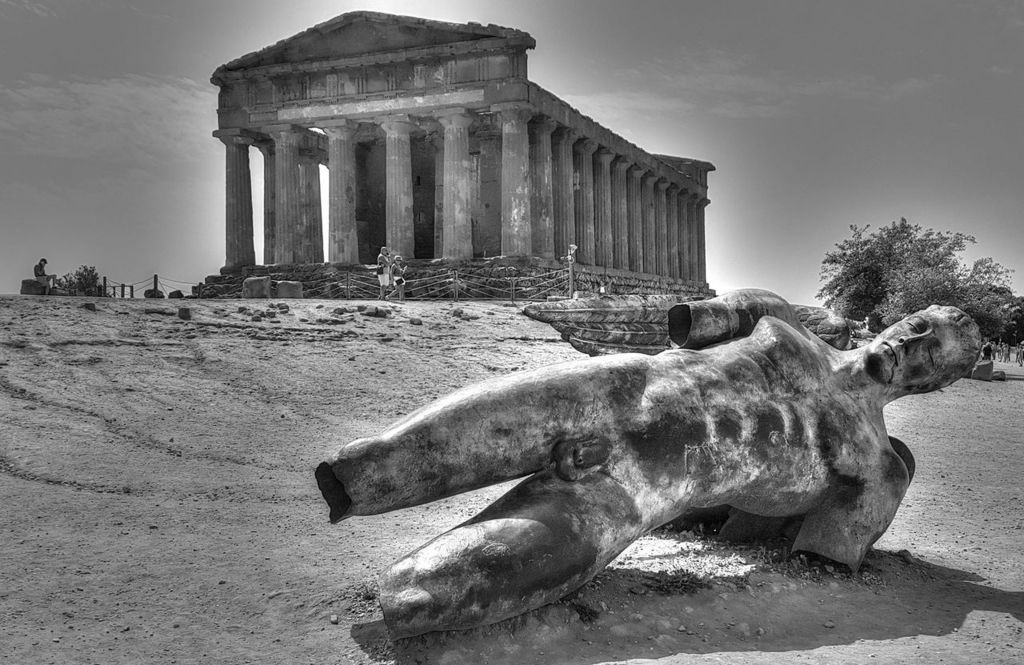 edbattle's tweet photo. PHOTO of the day | September 26, 2018 | Greg Posey | The Valley of the Temples in Agrigento | Sicily https://t.co/1IlJgkP1jU
