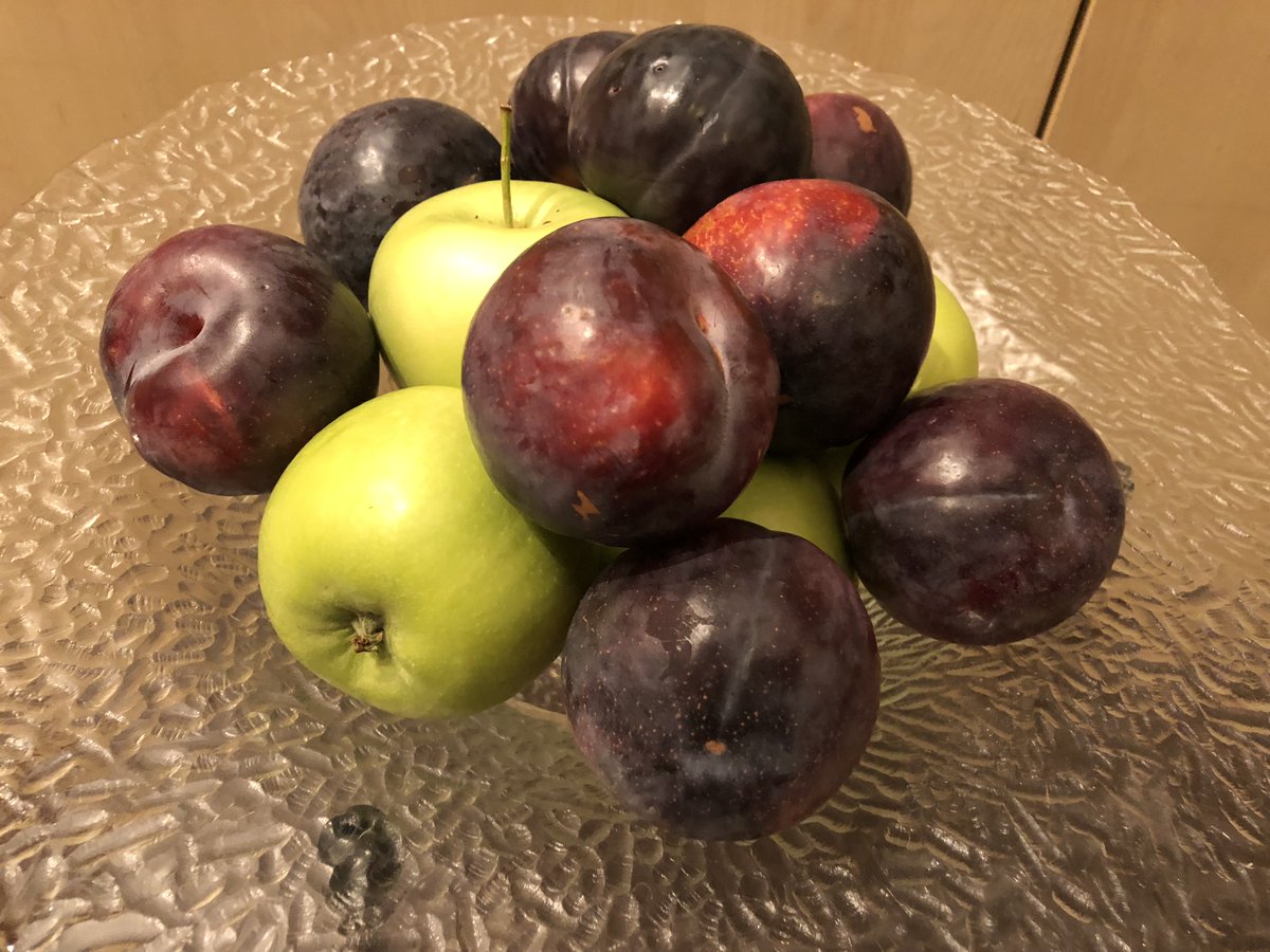 OSBConf's tweet photo. Some snacks during the first coffee break! #osbconf /mn https://t.co/XHKzoZERMu