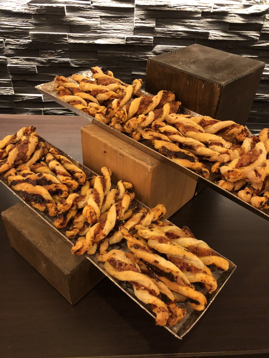 Some snacks during the first coffee break! #osbconf /mn