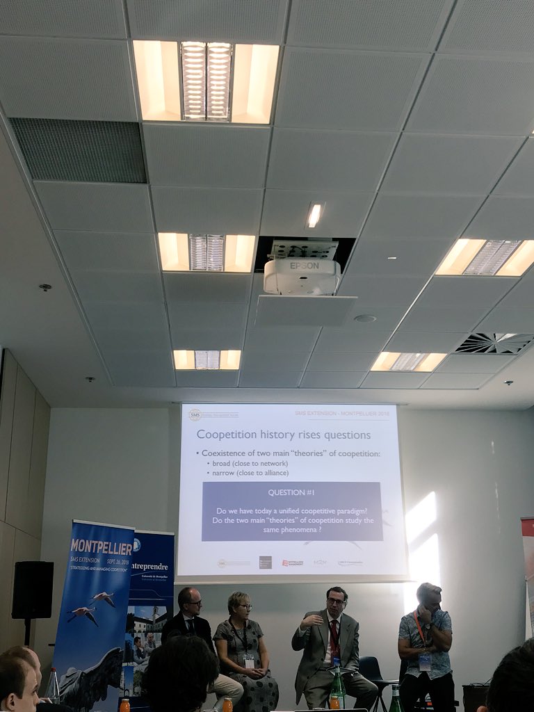 Show time ! We begging with the first panel on strategizing and theorizing coopetition with @Wojciec86687476, Maria Bengtsson and Philippe Baumard ! #coopetition <a href="/CENAcommunity/">CENA</a>
