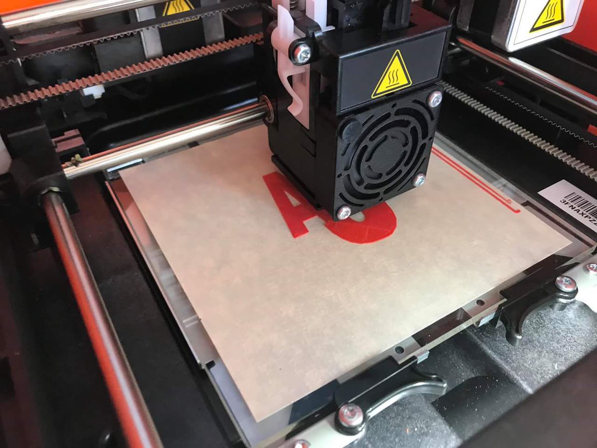 EmmanuelViv's tweet photo. Dans #oise #departement l' #innovation concerne toutes les #mairies Bravo à #bethisysaintpierre dans #agglomeration de #compiegne #arcba pour l'installation de cette #imprimante3d pour les jeunes du village @Adico60 #innovonsensemble https://t.co/Lb9HcMmTqg