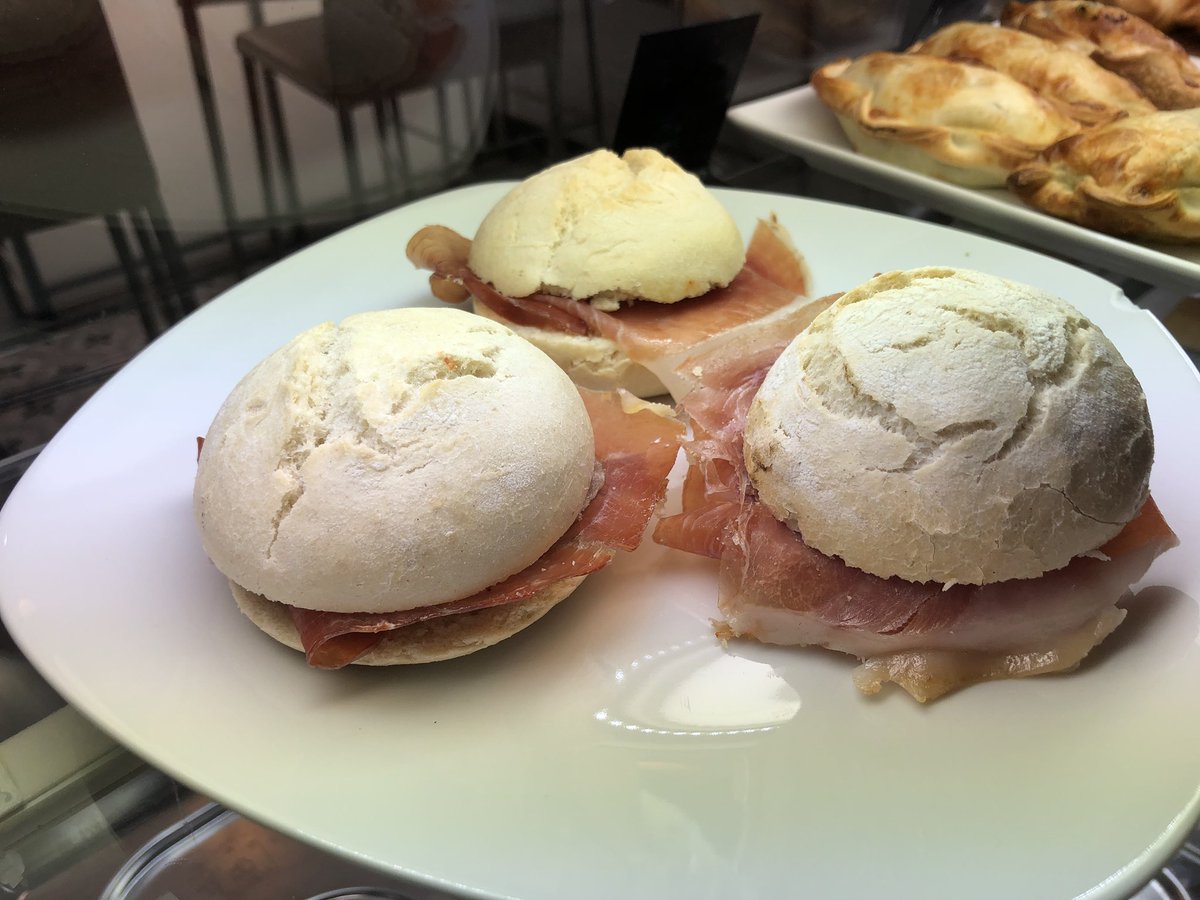 Lemmes_es's tweet photo. Would you like to have breakfast in the office alone or with friends? @Lemmes_es makes it possible! the best option to take away in the area #lemmes #Padilla31 #makesthethingshappend https://t.co/UrIVAwtXFT