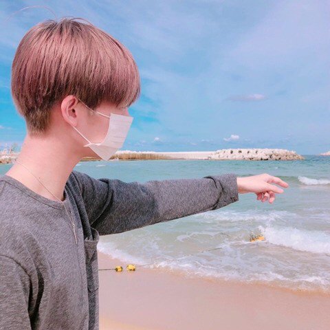hwangminhyunim's tweet photo. [Fancafe] 180926 Wanna One Bae Jinyoung update at fancafe

He said " Wannable❤ did you have a good chuseok? I'm so late TT. I took a lot of picture. Pls enjoy this photos"

#워너원 #배진영 #이대휘 #라이관린 #윤지성 #하성운 #황민현 #옹성우 #김재환 #강다니엘 #박지훈 #박우진 https://t.co/aULMeMY7Ef