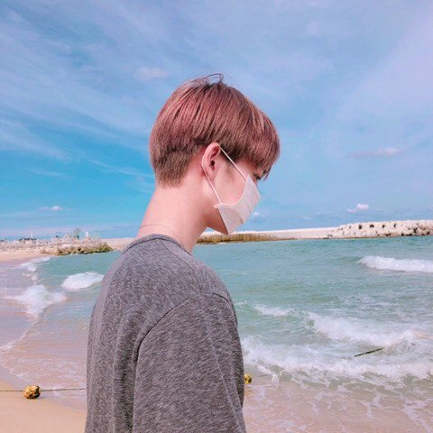 hwangminhyunim's tweet photo. [Fancafe] 180926 Wanna One Bae Jinyoung update at fancafe

He said " Wannable❤ did you have a good chuseok? I'm so late TT. I took a lot of picture. Pls enjoy this photos"

#워너원 #배진영 #이대휘 #라이관린 #윤지성 #하성운 #황민현 #옹성우 #김재환 #강다니엘 #박지훈 #박우진 https://t.co/7PrXKKPkmO