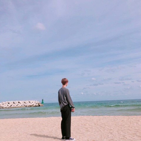 hwangminhyunim's tweet photo. [Fancafe] 180926 Wanna One Bae Jinyoung update at fancafe

He said " Wannable❤ did you have a good chuseok? I'm so late TT. I took a lot of picture. Pls enjoy this photos"

#워너원 #배진영 #이대휘 #라이관린 #윤지성 #하성운 #황민현 #옹성우 #김재환 #강다니엘 #박지훈 #박우진 https://t.co/7PrXKKPkmO