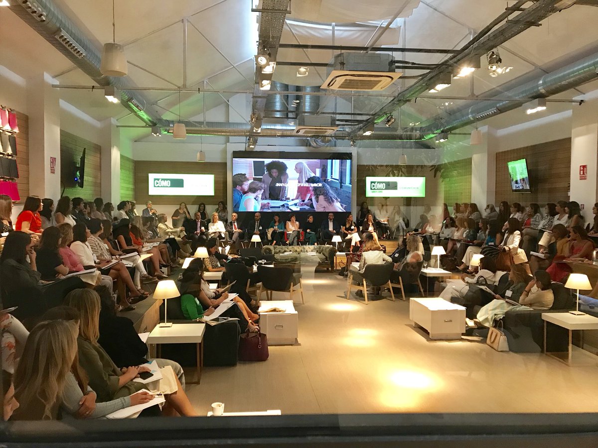 JFB2B's tweet photo. Gracias a Women @MercerSpain hoy analizamos políticas de diversidad de género y la atracción y gestión del talento femenino en un entorno de digitalización. Está claro que el tema interesa!!! Gracias a @blackrock @DKVSeguros @ibercaja @SodexoBI https://t.co/jiLI4W8Pom