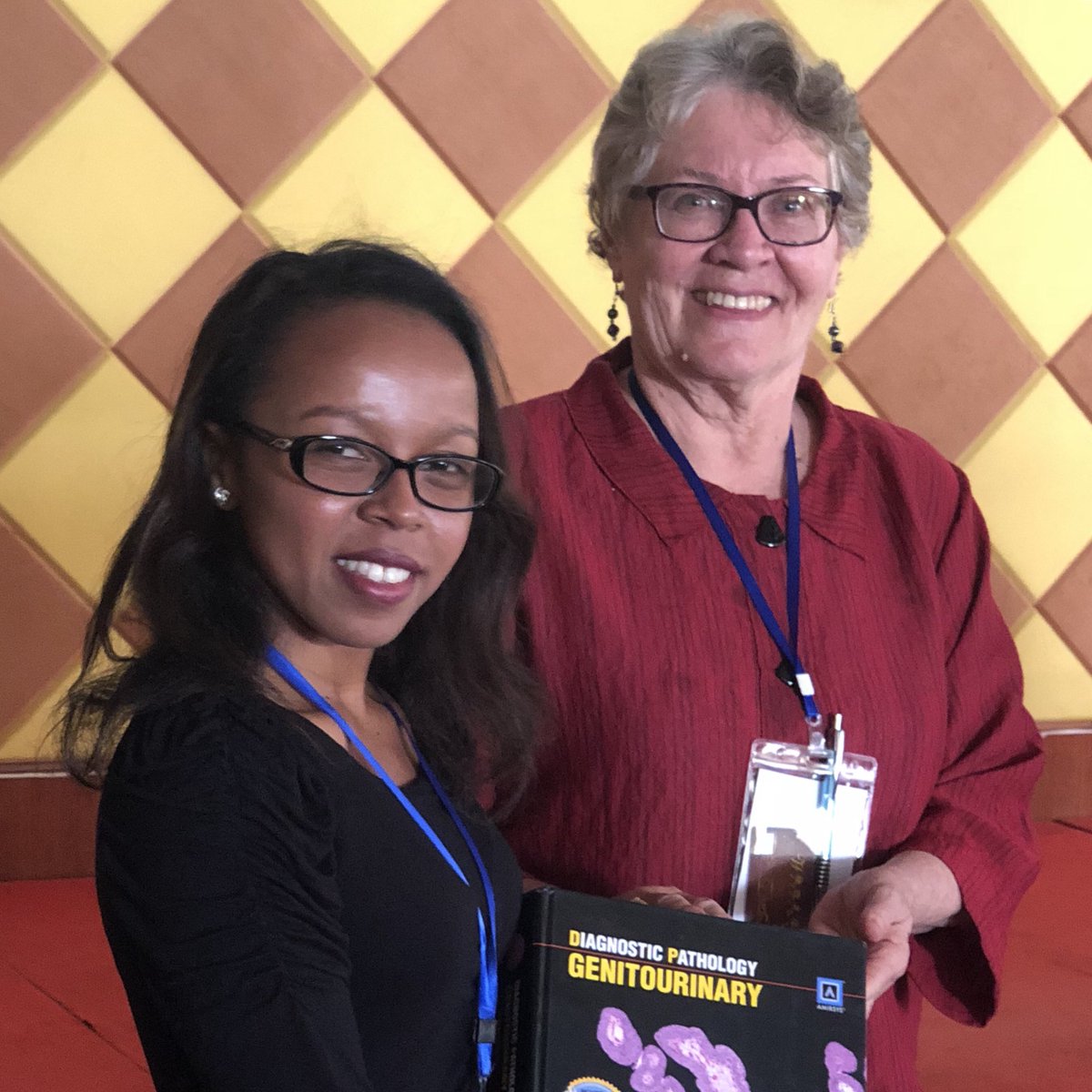 Blair_Holladay's tweet photo. On the last day of APECSA 2018, Ann Nelson discussed solutions for training the next generation of pathologists in Africa, and Adrianna Tongavelona, a Malagasy trainee, received a book prize for best oral presentation. #pathology #laboratory #apecsa2018 #ascp_chicago #amirsys https://t.co/LWUUn8hQ3Z