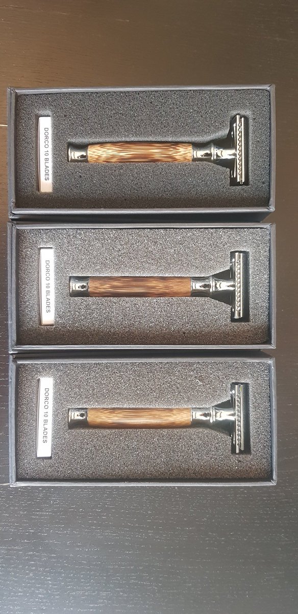 Not one of our bamboo #safetyrazors are the same making each one unique! #shaversclub #shavingclub #wetshave #razor #menwhoshave #Sheffieldissuper #malegrooming