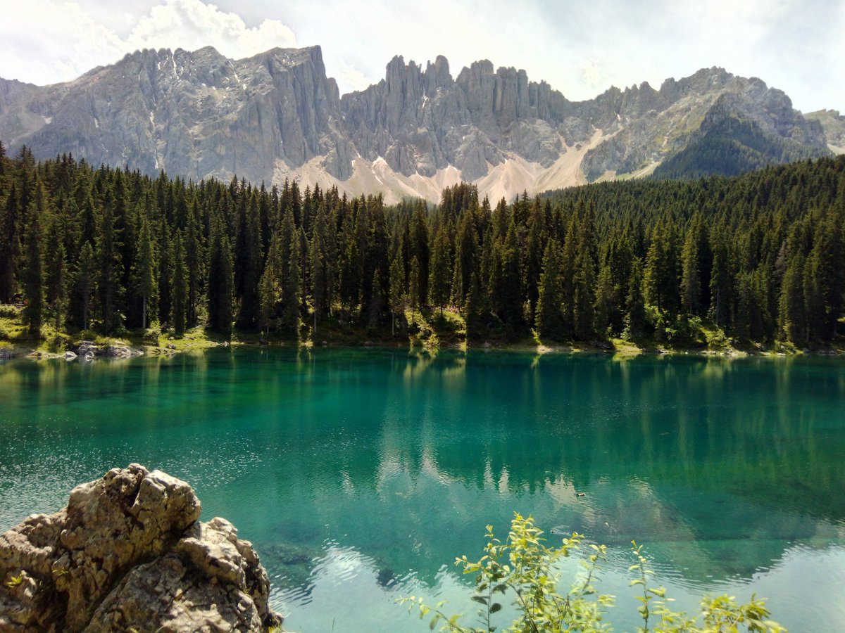 paulespcforumde's tweet photo. [#PPFTIPP] Ausgleich zum vielen Sitzen vor dem PC. Tour 28 zum Karersee aus meinem Wanderführer "Gern zum Schlern". :-) Hach, ich habe Fernweh.... :-) https://t.co/uV2zTIrIca 
#Südtriol #SeiserAlm #Schlern #Pustet #Wandern https://t.co/vwK9BKdkTb