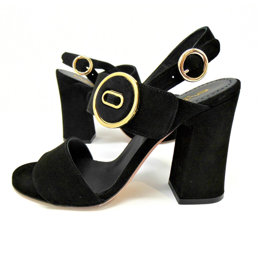 neroebianco's tweet photo. Such a gorgeous block heel that can be paired with so many outfits! https://t.co/tSVoGrfUSL