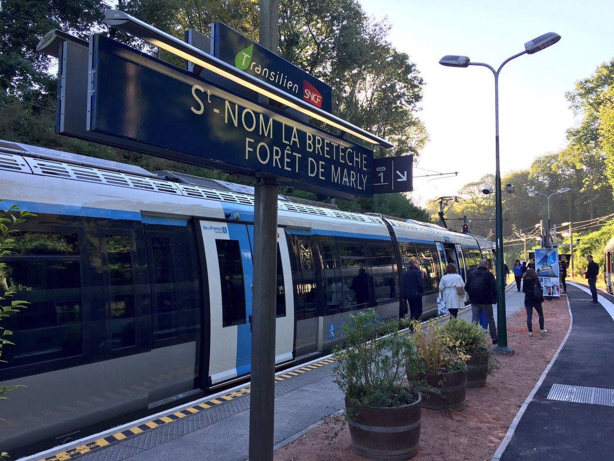 🚇 <a href="/vpecresse/">Valérie Pécresse</a> inaugure ce matin les nouvelles rames de la #ligneL plus spacieuses et plus confortables. En 2021 la ligne sera totalement équipée. #TransportsIDF