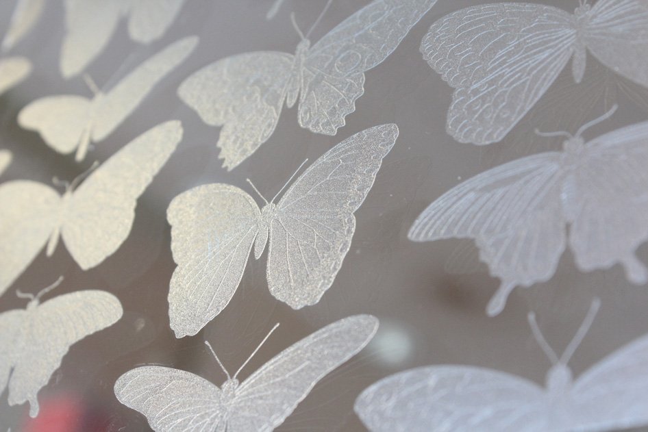 Press release: New clear ink enhances versatility for Mimaki’s award-winning UCJV300 series. okt.to/PTeZuP #PressRelease #AwardWinning #NewInk