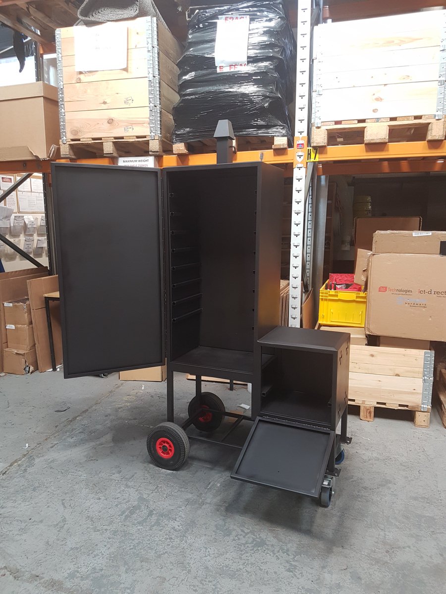 engineering_red's tweet photo. We can helpto create items for in and around your home! Take a look at this smoker. Call us on 02380 254 285 for information on how we can help you! #metal #metalfabrication #weld #welder #WednesdayMotivation #weldandmetal #Engineering https://t.co/C08yCKwLui